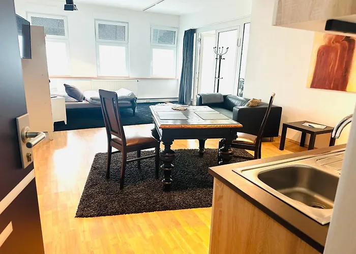 شقة 40 Qm Grosse Studiowohnung Zentral Gelegen - Direkt In - 300 M Bis Zum Marktplatz *